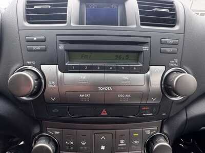 2008 Toyota Highlander, $7590. Photo 5