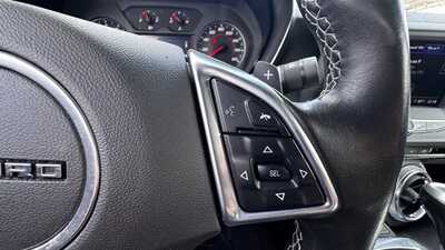 2021 Chevrolet Camaro, $18990. Photo 11