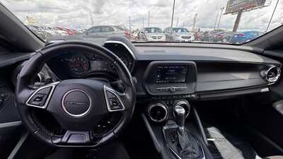 2021 Chevrolet Camaro, $18990. Photo 2