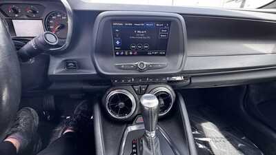 2021 Chevrolet Camaro, $18990. Photo 3