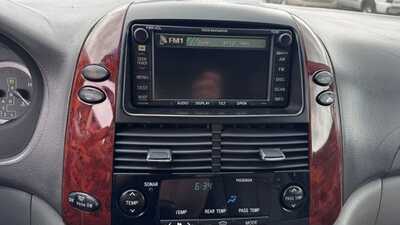 2005 Toyota Sienna, $6590. Photo 2
