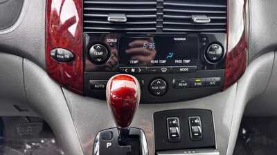 2005 Toyota Sienna, $6590. Photo 4