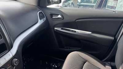 2016 Dodge Journey, $9390. Photo 8