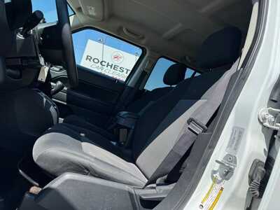 2016 Jeep Patriot, $5590. Photo 4