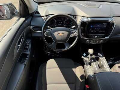 2021 Chevrolet Traverse, $16599. Photo 10