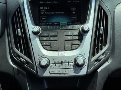 2017 Chevrolet Equinox, $8690. Photo 12