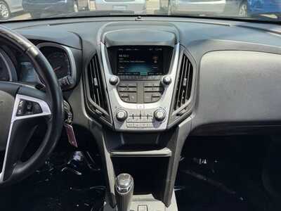 2017 Chevrolet Equinox, $8690. Photo 2