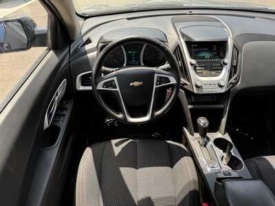 2017 Chevrolet Equinox, $8690. Photo 9