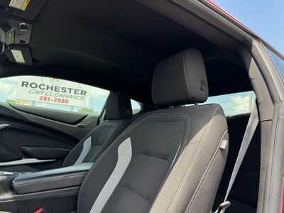 2021 Chevrolet Camaro, $18990. Photo 7