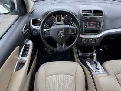 2017 Dodge Journey, $8991. Photo 4