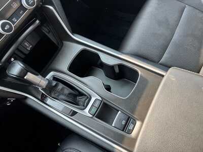 2020 Honda Accord, $17990. Photo 12