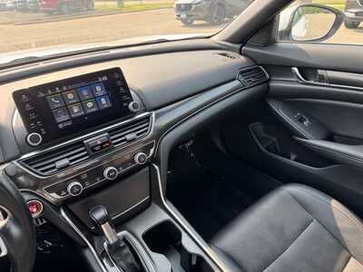 2020 Honda Accord, $17990. Photo 2