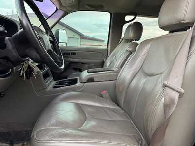 2005 Chevrolet 1500 Crew Cab, $4990. Photo 3