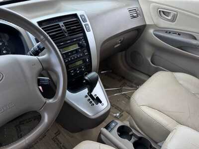 2006 Hyundai Tucson, $4491. Photo 12