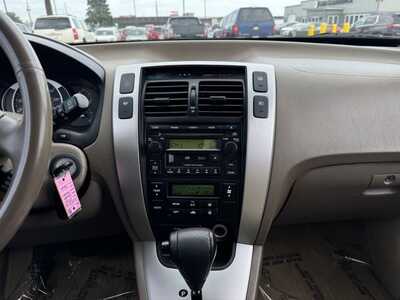 2006 Hyundai Tucson, $4491. Photo 2