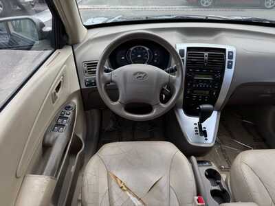 2006 Hyundai Tucson, $4491. Photo 8
