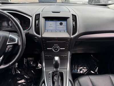 2016 Ford Edge, $8990. Photo 2