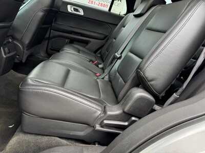 2015 Ford Explorer, $10490. Photo 10