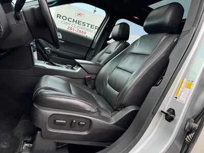 2015 Ford Explorer, $10490. Photo 5