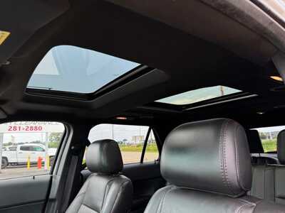 2015 Ford Explorer, $10490. Photo 8