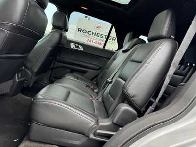 2015 Ford Explorer, $10490. Photo 9