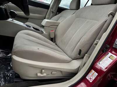 2013 Subaru Outback, $9991. Photo 5