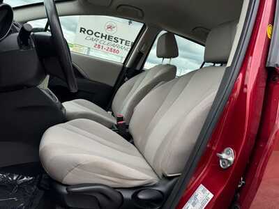2013 Mazda Mazda5, $7190. Photo 4