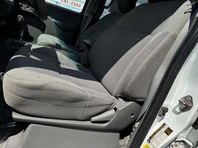 2017 Nissan Frontier, $14790. Photo 5