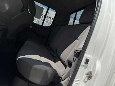 2017 Nissan Frontier, $14790. Photo 6