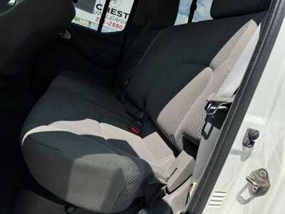 2017 Nissan Frontier, $14790. Photo 7