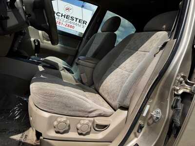 2007 Kia Sorento, $5490. Photo 4