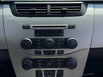 2011 Ford Focus, $5490. Photo 3