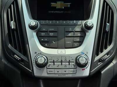 2017 Chevrolet Equinox, $10650. Photo 12