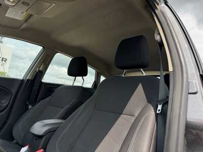 2018 Ford Fiesta, $12000. Photo 6