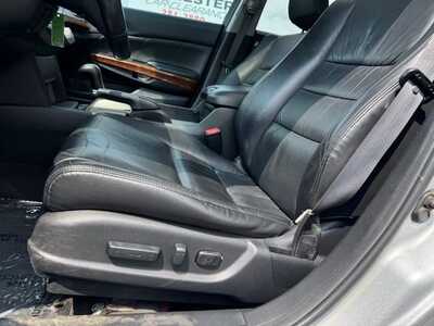 2012 Honda Accord, $11150. Photo 5