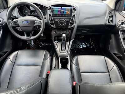2015 Ford Focus, $9350. Photo 11