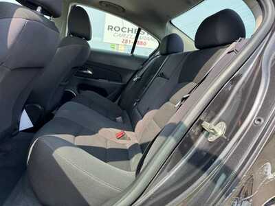 2014 Chevrolet Cruze, $0. Photo 8