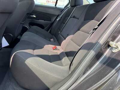 2014 Chevrolet Cruze, $0. Photo 9