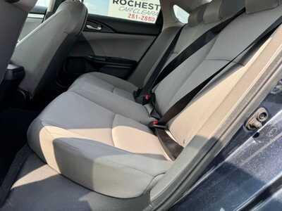2016 Honda Civic, $8000. Photo 8
