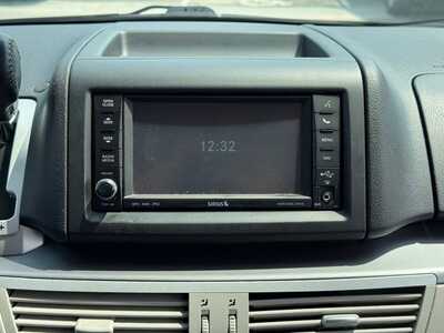 2013 Volkswagen Routan, $6999. Photo 3