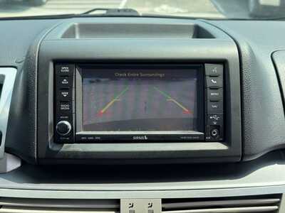 2013 Volkswagen Routan, $6999. Photo 4