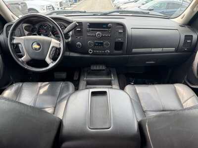 2011 Chevrolet 3500 Crew Cab, $24990. Photo 10