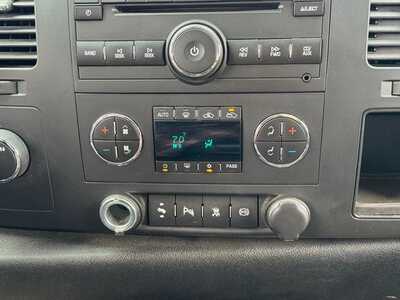 2011 Chevrolet 3500 Crew Cab, $24990. Photo 11