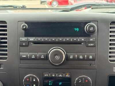2011 Chevrolet 3500 Crew Cab, $24990. Photo 3
