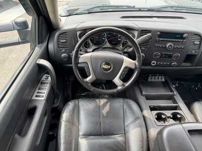 2011 Chevrolet 3500 Crew Cab, $24990. Photo 8