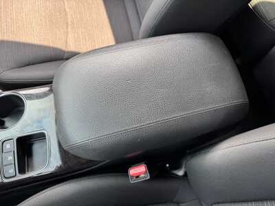 2015 Kia Sorento, $10249. Photo 10