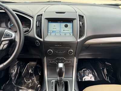 2018 Ford Edge, $9500. Photo 2