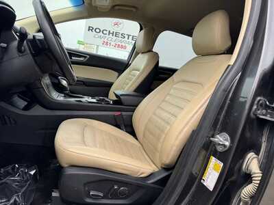 2018 Ford Edge, $9500. Photo 5