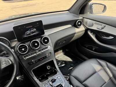 2019 Mercedes-Benz GLC-Class, $15390. Photo 2