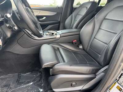 2019 Mercedes-Benz GLC-Class, $15390. Photo 6